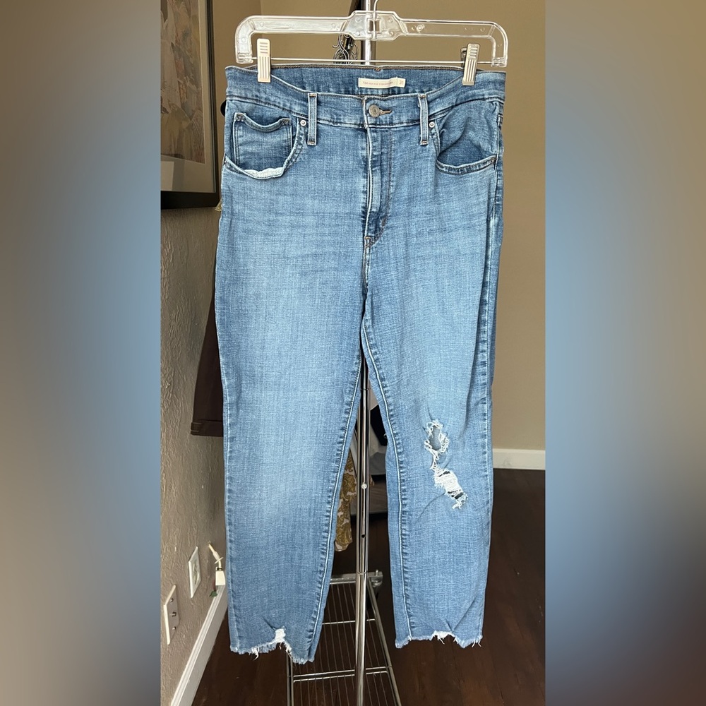 Levi's Women's 724 High-Rise Straight Cropped Jeans - Lapis Sun 31. Gently used
